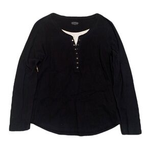 Northern Reflections Black & White Layered Henley Top, Size M